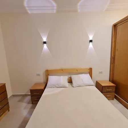 Star House Apartments